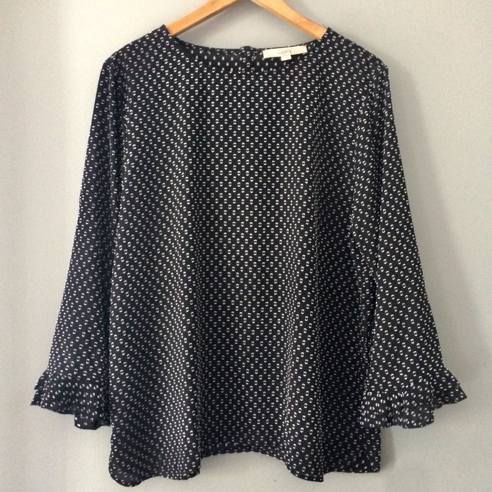 Loft Raised Scattered Dot Blouse Size Large